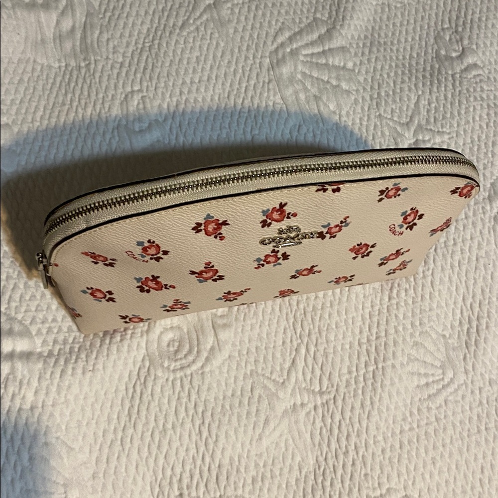 Coach Cosmetic Bag - Picture 8 of 12